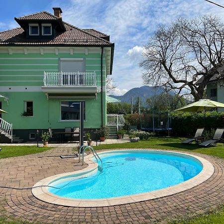 Vila Lesce With Heated Outdoor Pool Exterior photo